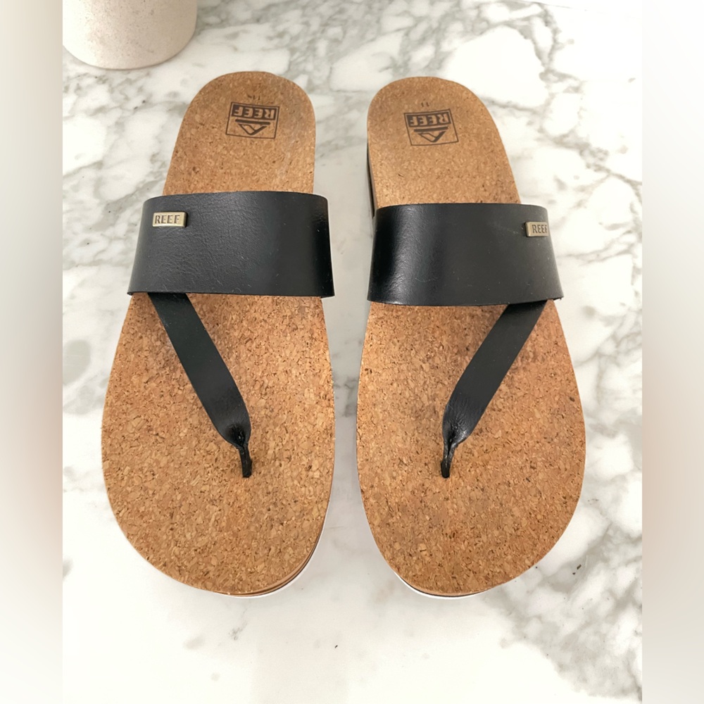 Reef Cushion Sol Hi Sandals Women's 11 Black Platform Flip Flops Toe Post Cork - Picture 3 of 8